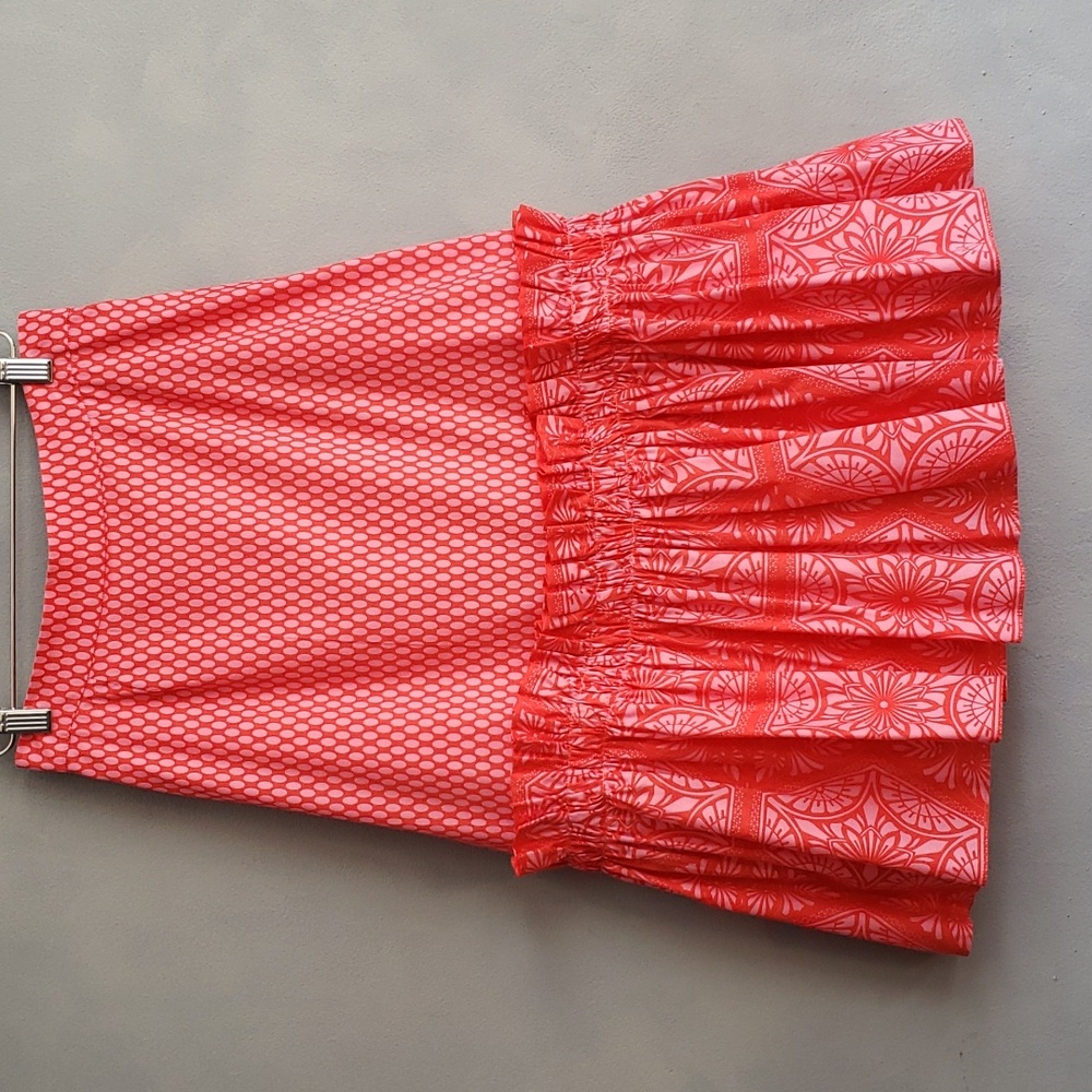JONATHAN SAUNDERS PINK, RED GEOMETRIC FRILL RESORT SKIRT, SIZE  40